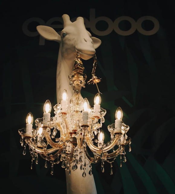 lampa-ogrodowa-qeeboo-giraffe-in-love-xl-4-meters-design-by-marcantonio